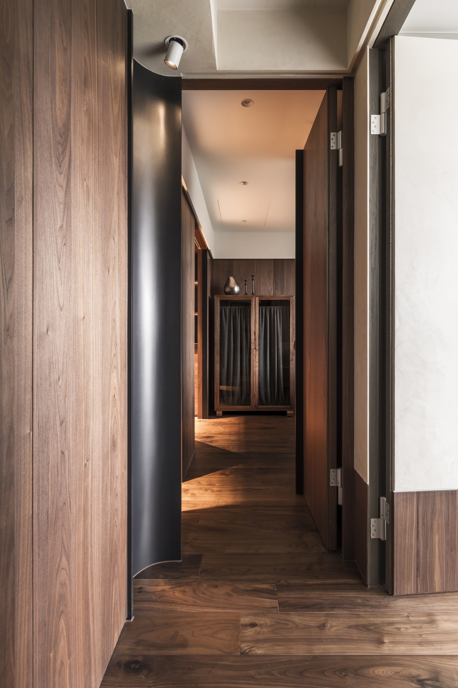 door-034