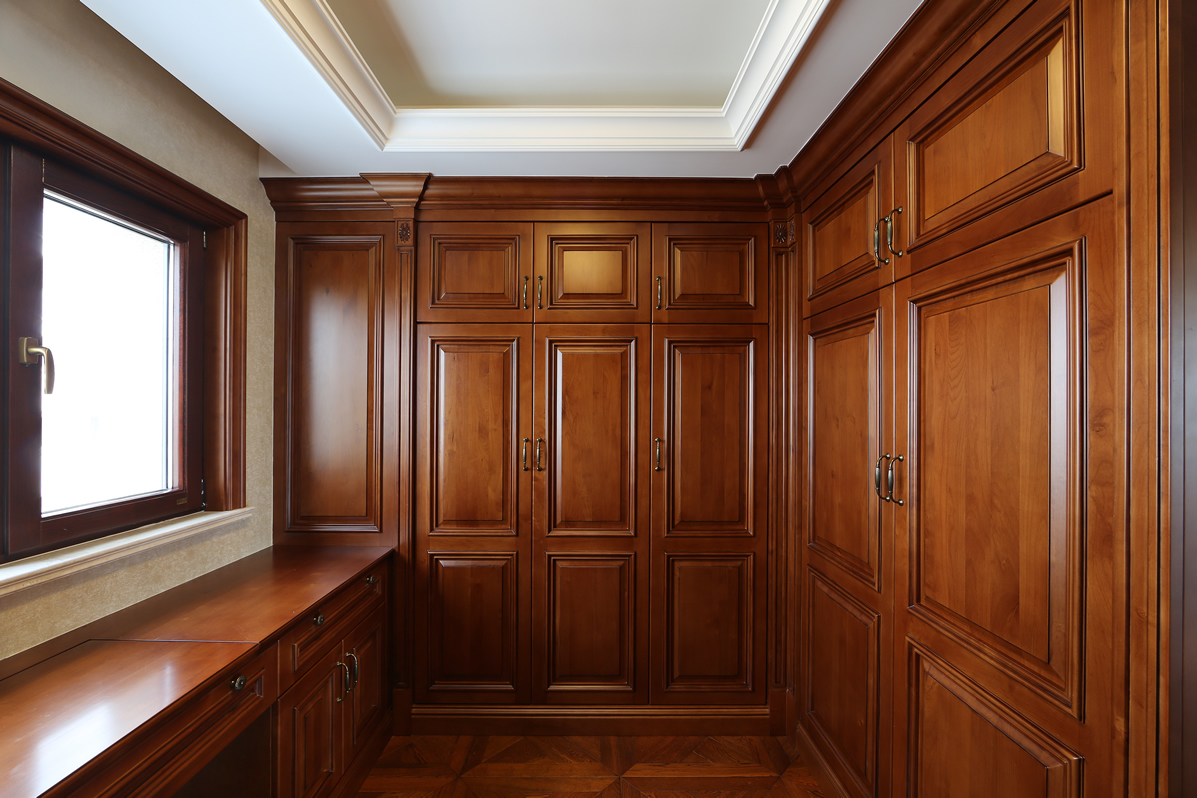 classic-wardrobe-013