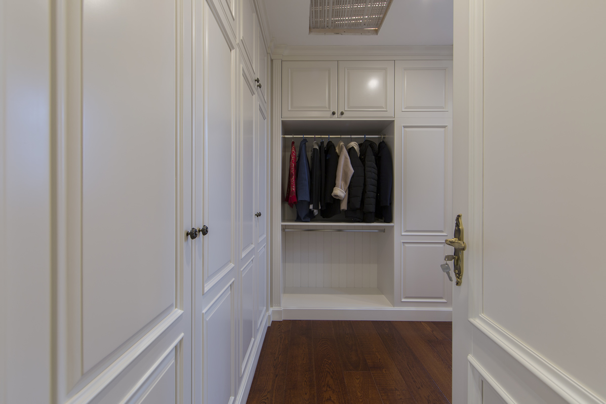 classic-wardrobe-017