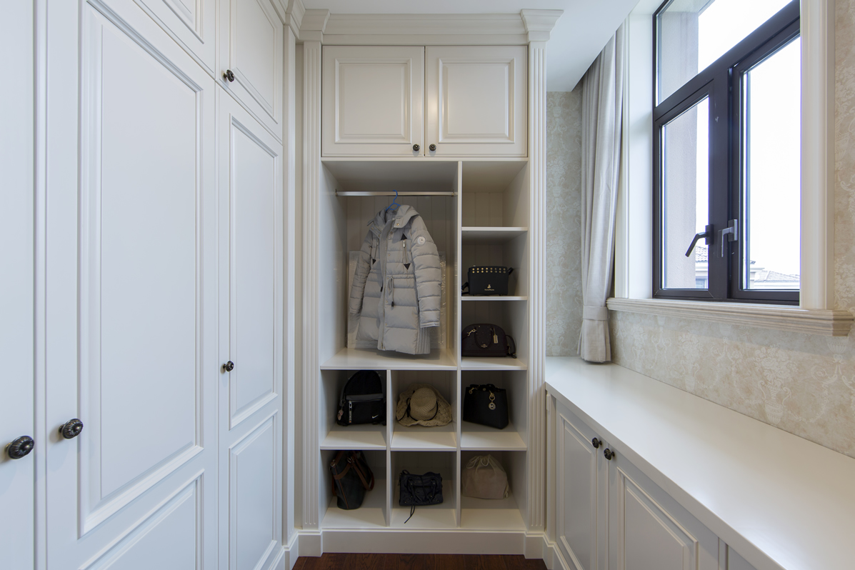 classic-wardrobe-020